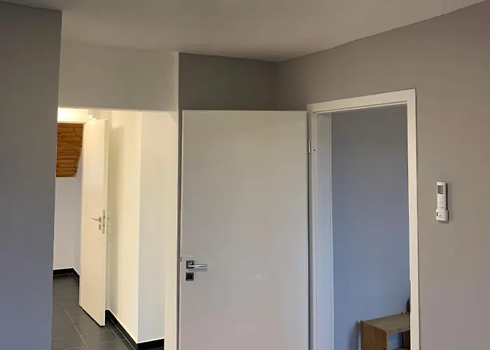Var-lak Lägenhet *